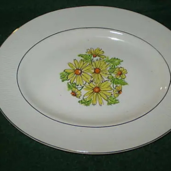 Vintage platter 15in x 10in in very good condition - Picture 3 of 4